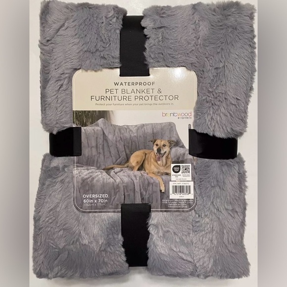 Brentwood Originals Oversized Waterproof Pet Blanket and Furniture - Picture 1 of 5